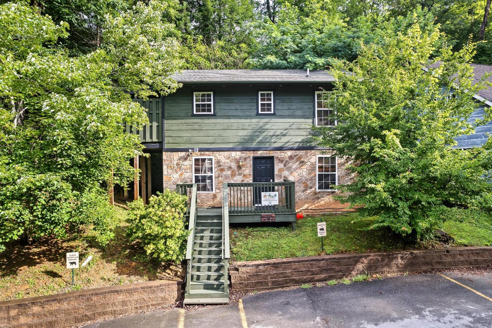 Mama Bear'S Moonshine Ridge Villa Gatlinburg Exterior foto